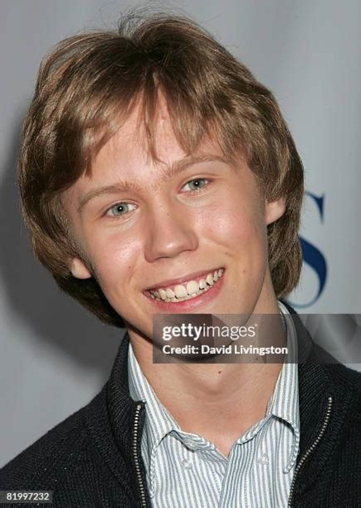 Aaron Christian Howles - Net Worth, Age, Height, Birthday, Bio, Wiki!