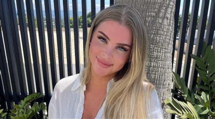 Adelina Chivu - Net Worth, Age, Height, Birthday, Bio, Wiki!