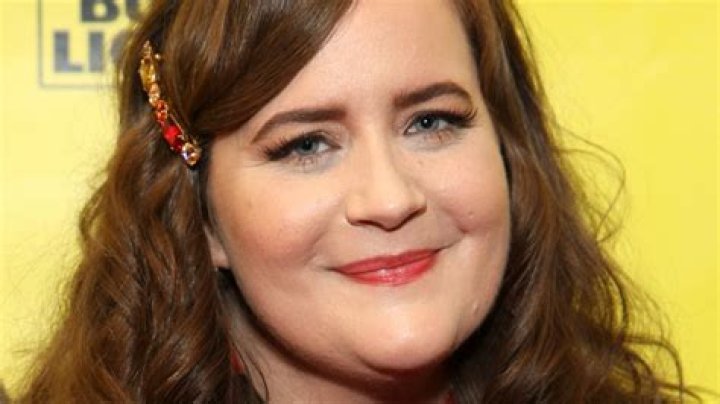 Aidy Bryant Net Worth, Age, Height, Bio, Birthday, Wiki!