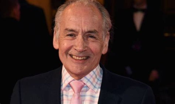 Alastair Stewart - Net Worth, Age, Height, Birthday, Bio, Wiki!
