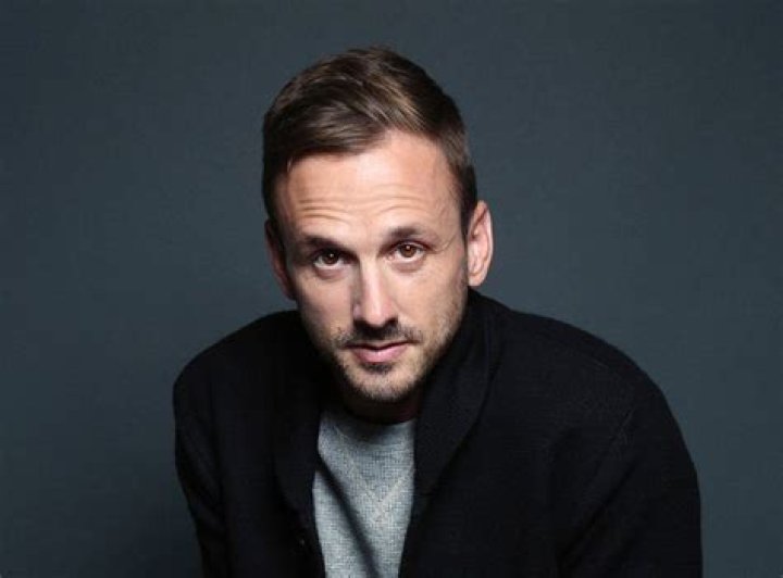 Alex McArthur Net Worth 2024, Age, Height, Bio, Birthday, Wiki!