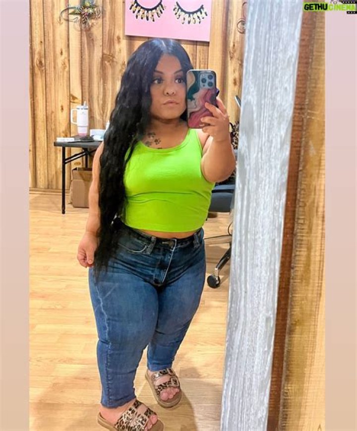 Amanda Salinas Net Worth, Age, Height, Bio, Birthday, Wiki!