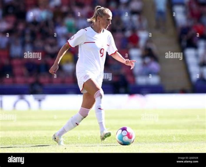 Ana-Maria Crnogorcevic - Net Worth, Age, Height, Birthday, Bio, Wiki!