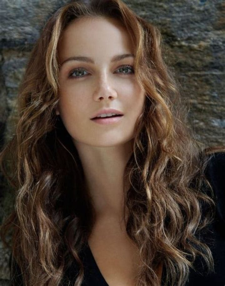 Andi Matichak Net Worth, Age, Height, Bio, Birthday, Wiki!