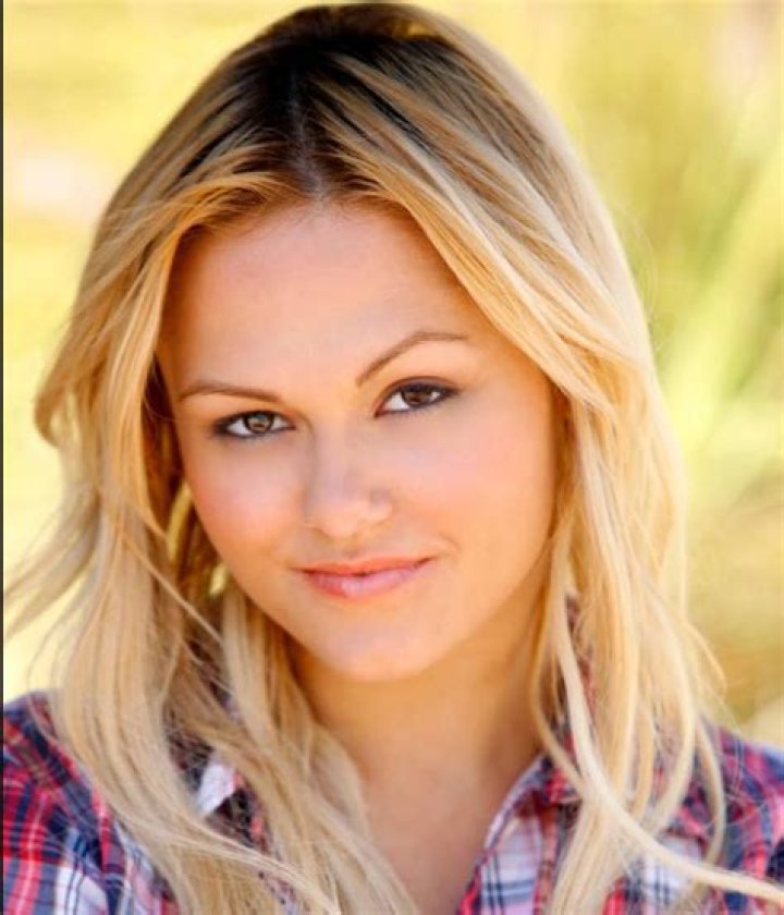 Angelina Armani Net Worth, Age, Height, Bio, Birthday, Wiki!