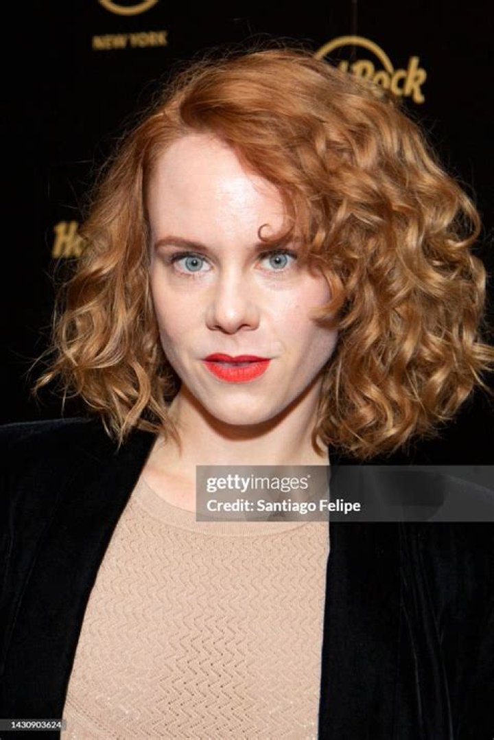 Annie M. Briggs - Net Worth, Age, Height, Birthday, Bio, Wiki!