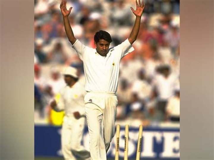 Aqib Javed - Net Worth, Age, Height, Birthday, Bio, Wiki!