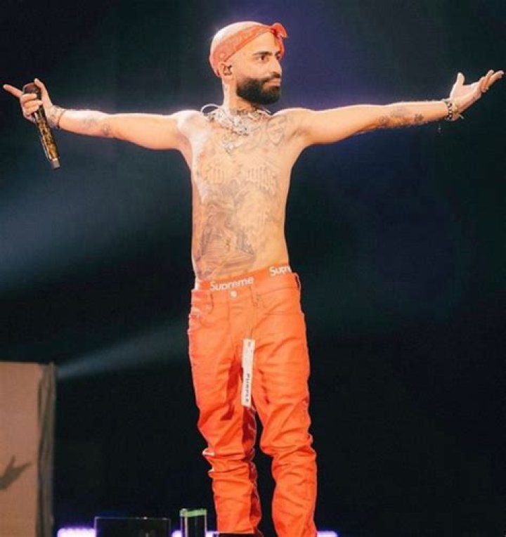 Arcángel Net Worth, Age, Height, Bio, Birthday, Wiki!