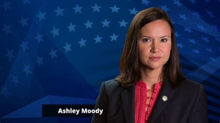 Ashley Moody Net Worth, Age, Height, Bio, Birthday, Wiki!