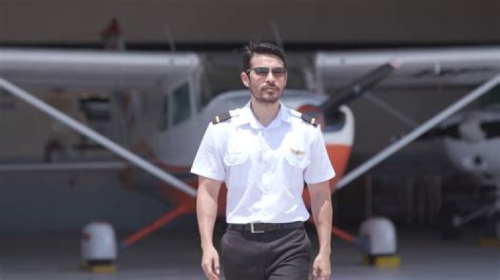 Atom Araullo - Net Worth, Age, Height, Birthday, Bio, Wiki!