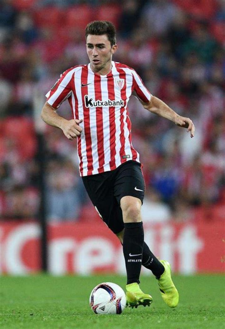 Aymeric Laporte - Net Worth, Age, Height, Birthday, Bio, Wiki!