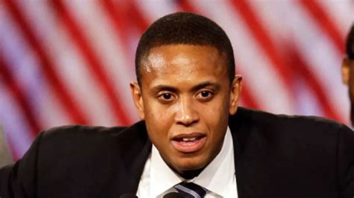 B. J. Armstrong - Net Worth, Age, Height, Birthday, Bio, Wiki!