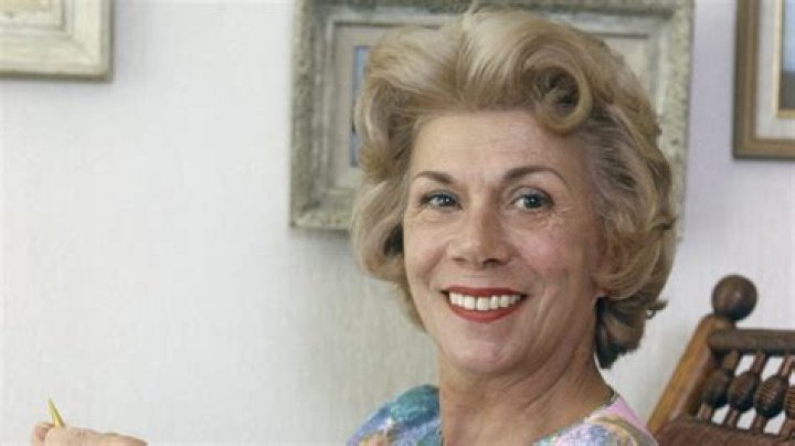 Bea Benaderet Net Worth, Age, Height, Bio, Birthday, Wiki!