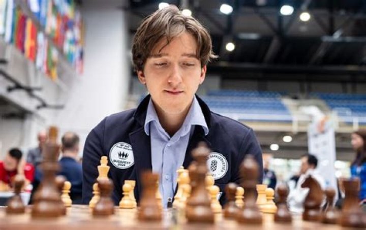 Benjamin Gledura - Net Worth, Age, Height, Birthday, Bio, Wiki!