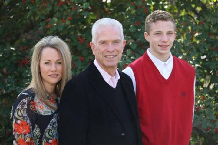 Bill Johnson - Net Worth, Age, Height, Birthday, Bio, Wiki!