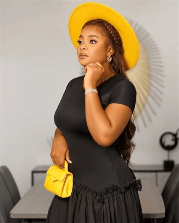 Bimbo Ademoye - Net Worth, Age, Height, Birthday, Bio, Wiki!