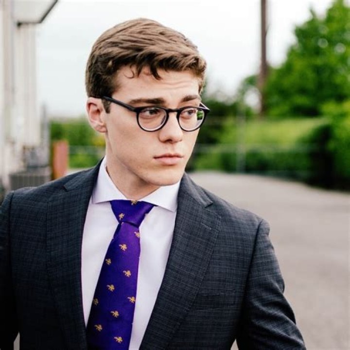 Blake Mitchell Net Worth, Age, Height, Bio, Birthday, Wiki!