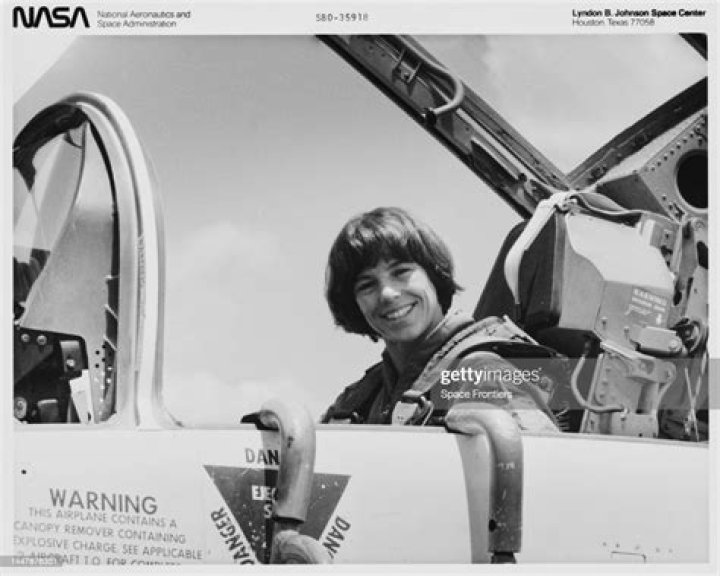 Bonnie J. Dunbar Net Worth, Age, Height, Bio, Birthday, Wiki!