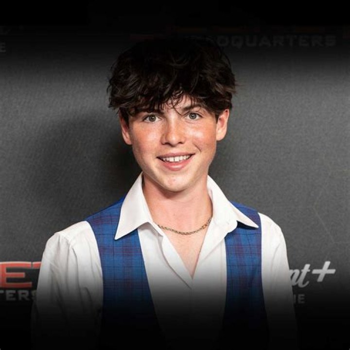 Brady Smith Net Worth, Age, Height, Bio, Birthday, Wiki!