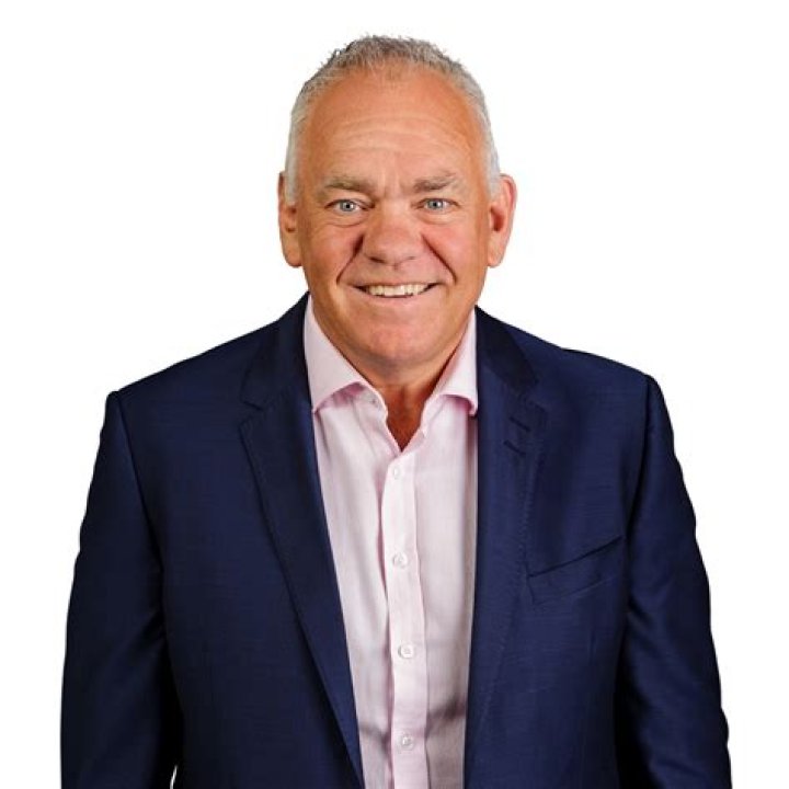 Brian Brennan - Net Worth, Age, Height, Birthday, Bio, Wiki!