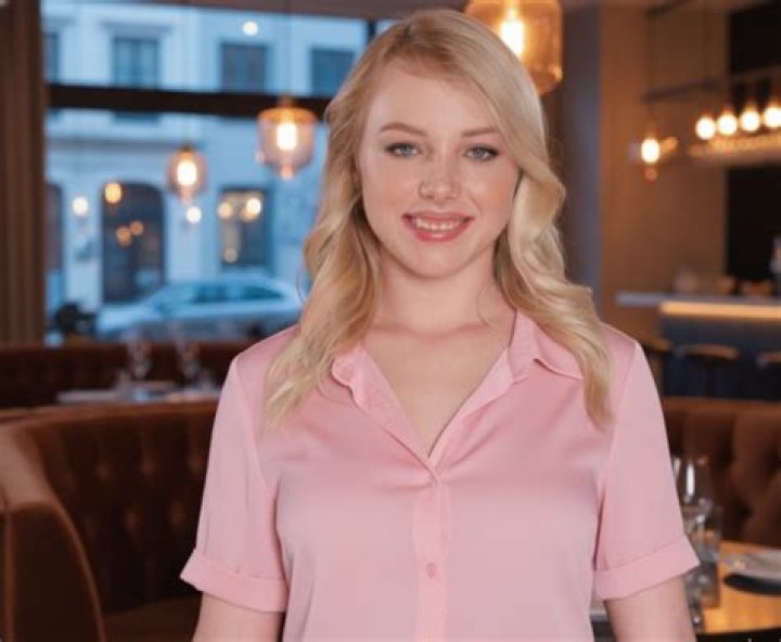 Carrie Dejong-Brown - Net Worth, Age, Height, Birthday, Bio, Wiki!