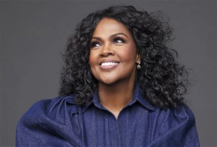 Cece Winans Net Worth, Age, Height, Bio, Birthday, Wiki!