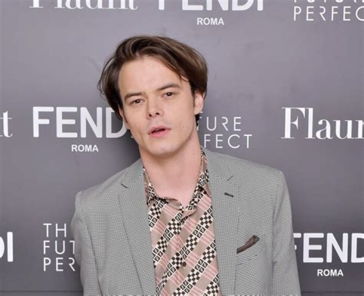 Charlie Heaton - Net Worth, Age, Height, Birthday, Bio, Wiki!