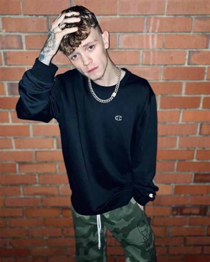 Charlie Lenehan - Net Worth, Age, Height, Birthday, Bio, Wiki!