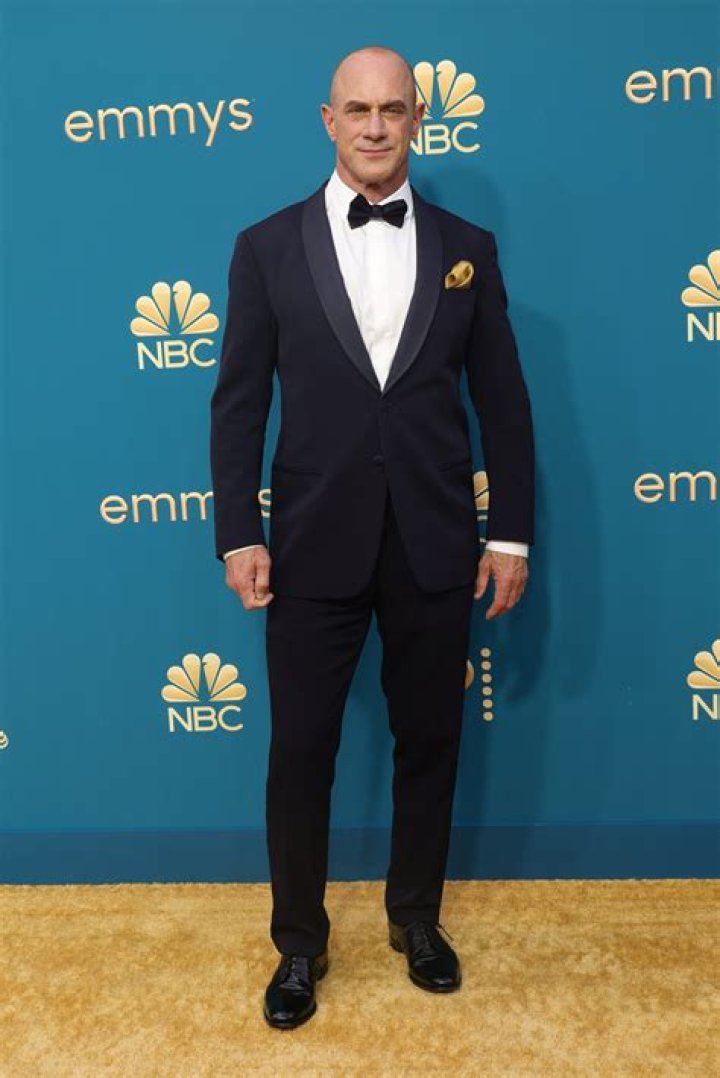 Christopher Meloni Net Worth, Age, Height, Bio, Birthday, Wiki!