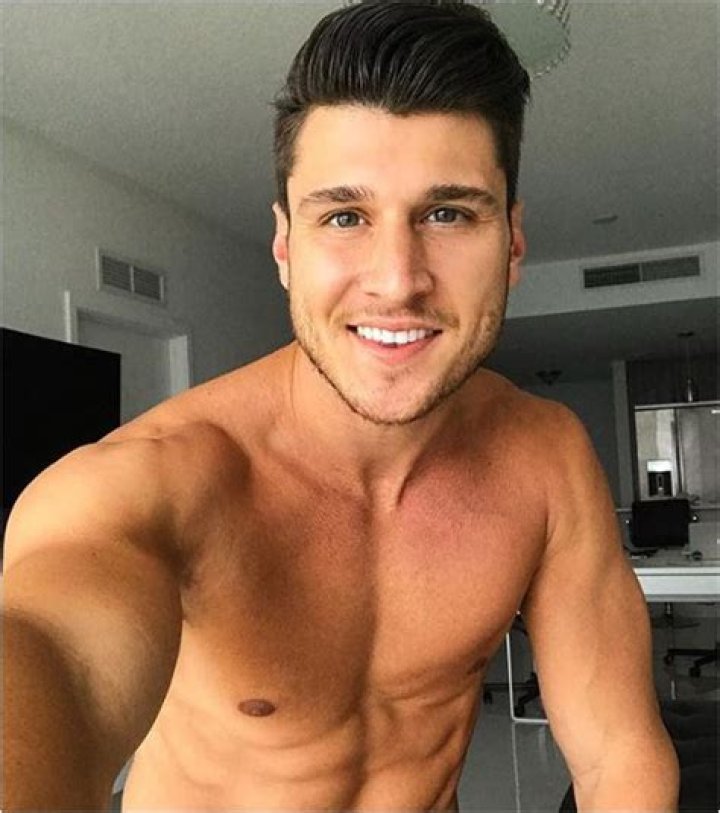 Connor Obrochta - Net Worth, Age, Height, Birthday, Bio, Wiki!