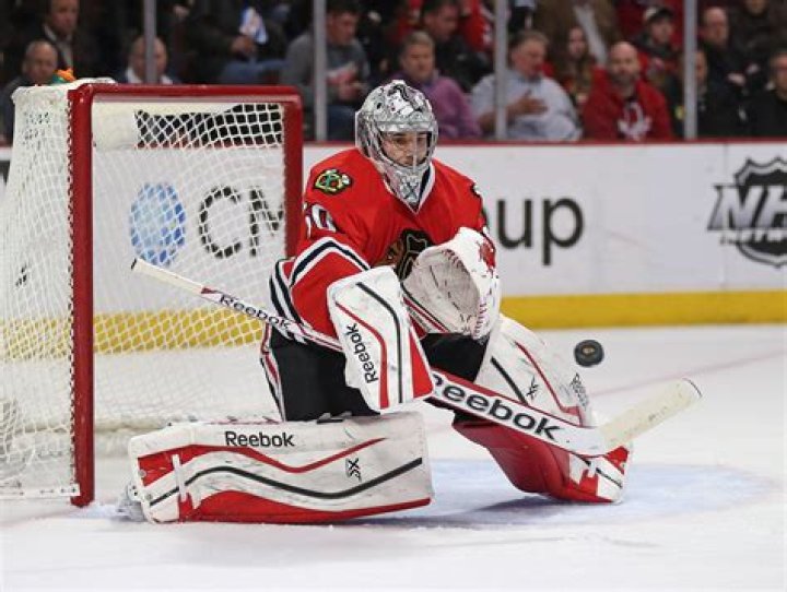 Corey Crawford - Net Worth, Age, Height, Birthday, Bio, Wiki!