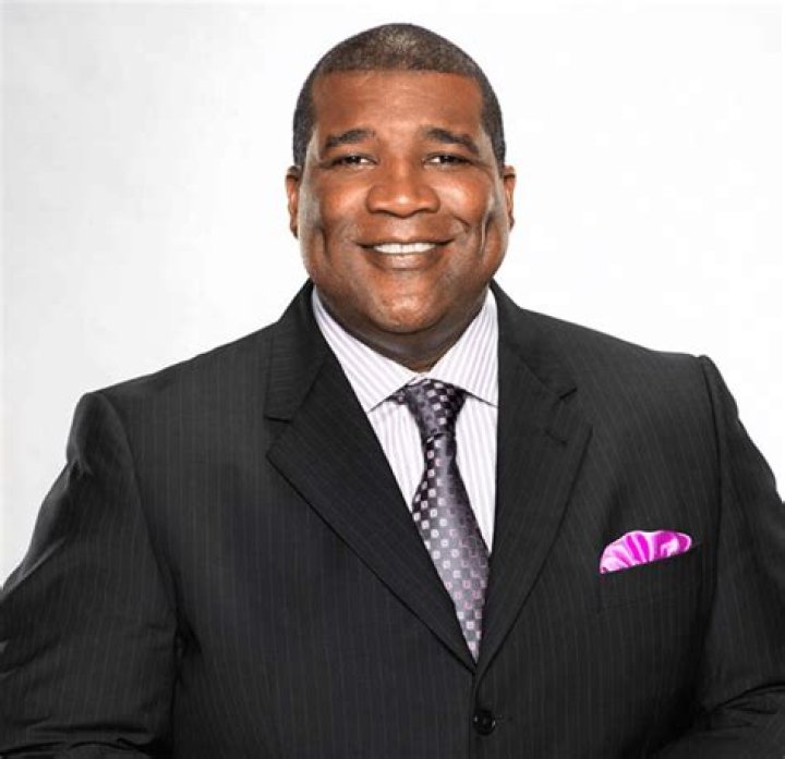 Curt Menefee Net Worth 2024, Age, Height, Bio, Birthday, Wiki!