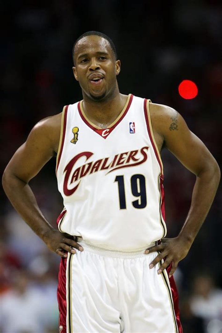 Damon Jones - Net Worth, Age, Height, Birthday, Bio, Wiki!
