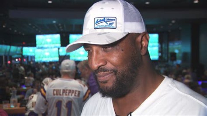 Daunte Culpepper - Net Worth, Age, Height, Birthday, Bio, Wiki!