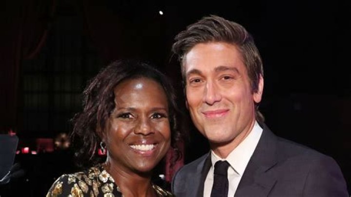 Deborah Roberts Net Worth, Age, Height, Bio, Birthday, Wiki!