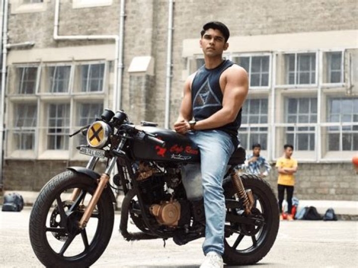Dhruv Vikram - Net Worth, Age, Height, Birthday, Bio, Wiki!