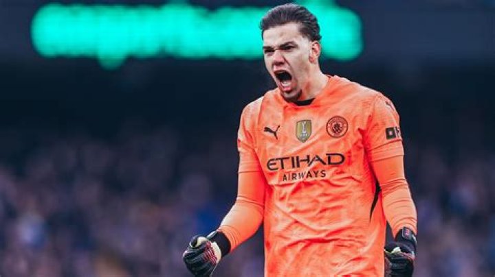 Ederson Moraes - Net Worth, Age, Height, Birthday, Bio, Wiki!
