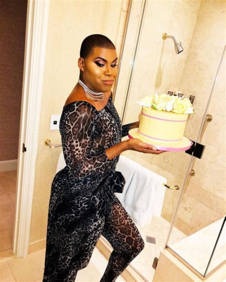 EJ Johnson Net Worth, Age, Height, Bio, Birthday, Wiki!