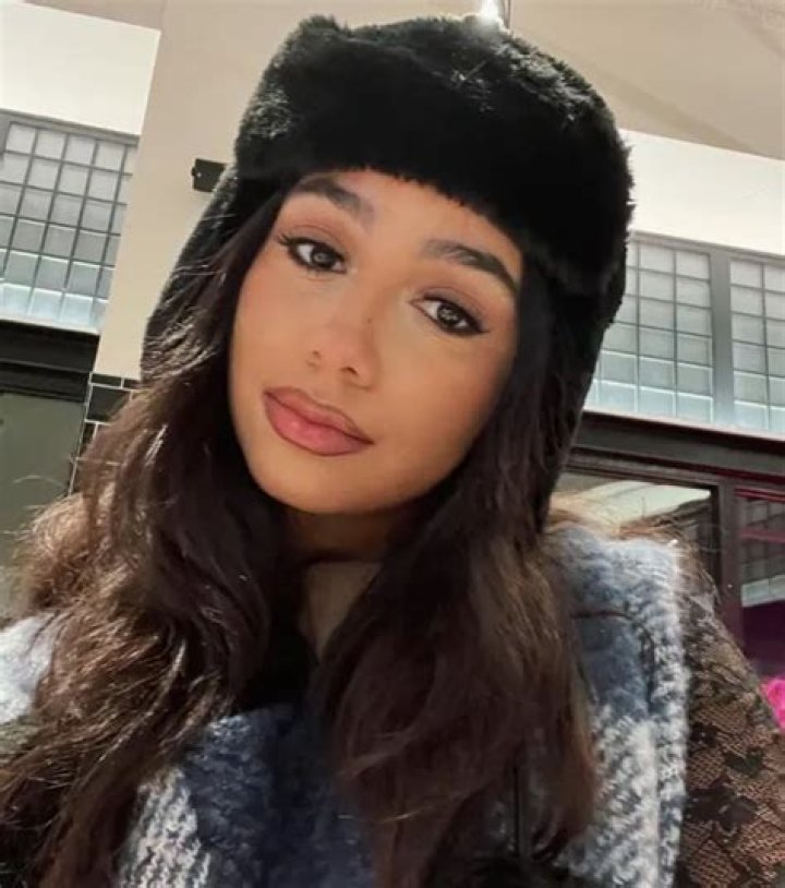 Elana Caceres - Net Worth, Age, Height, Birthday, Bio, Wiki!