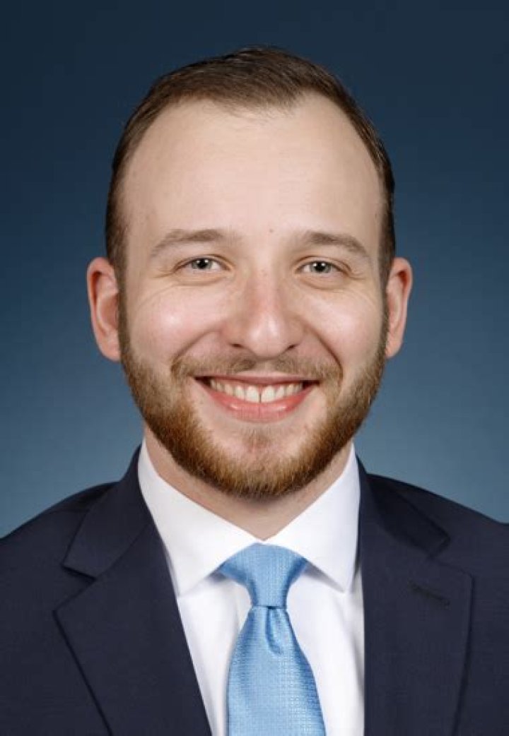 Emil Liakhovetski - Net Worth, Age, Height, Birthday, Bio, Wiki!