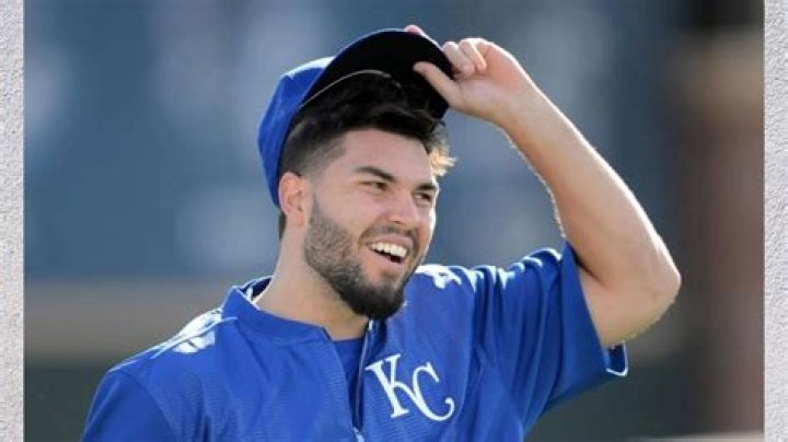 Eric Hosmer Net Worth, Age, Height, Bio, Birthday, Wiki!