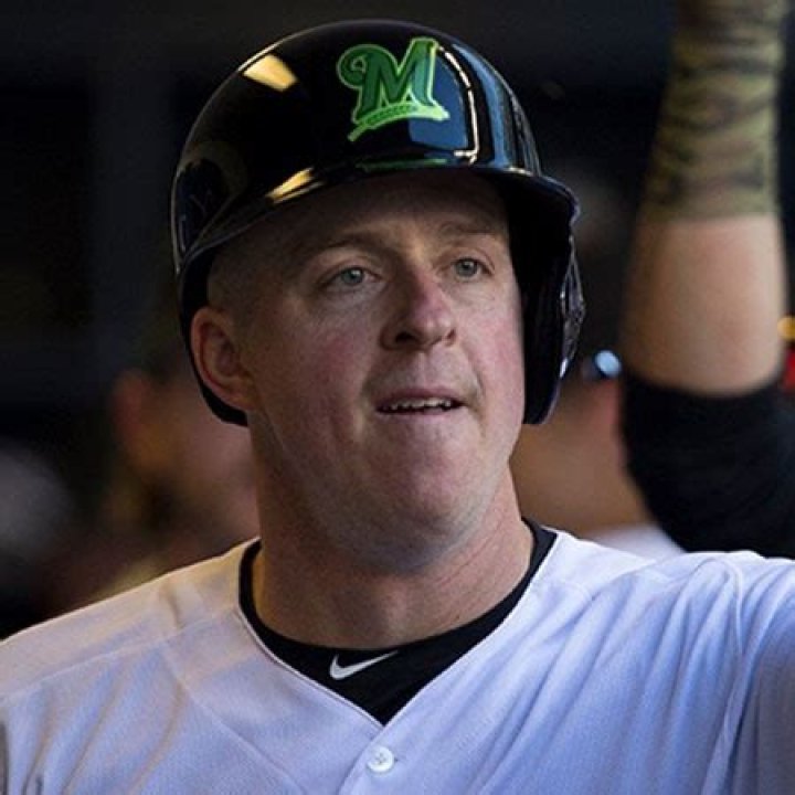 Erik Kratz Net Worth, Age, Height, Bio, Birthday, Wiki!