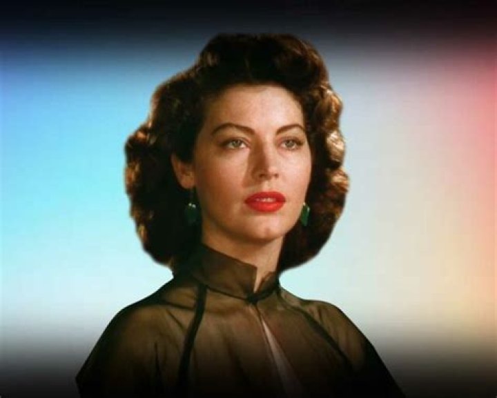 Eva Gardner - Net Worth, Age, Height, Birthday, Bio, Wiki!