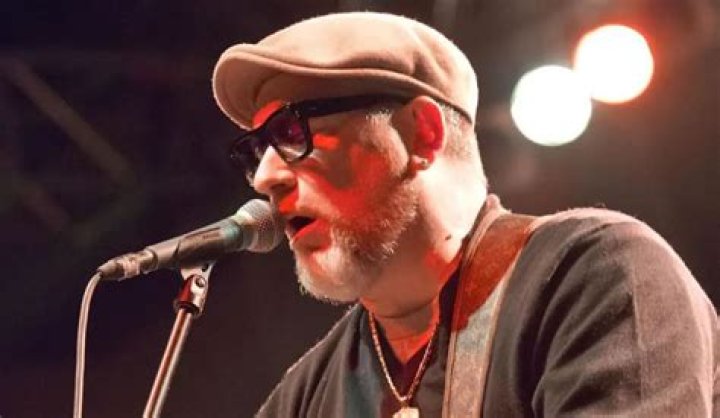 Everlast Net Worth, Age, Height, Bio, Birthday, Wiki!