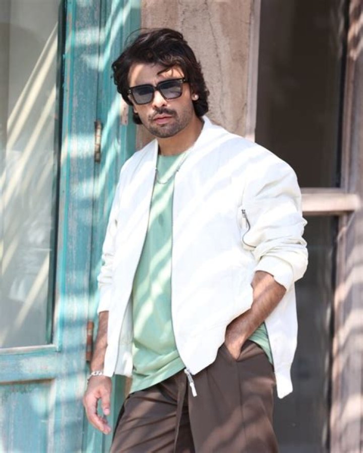 Farhan Saeed - Net Worth, Age, Height, Birthday, Bio, Wiki!