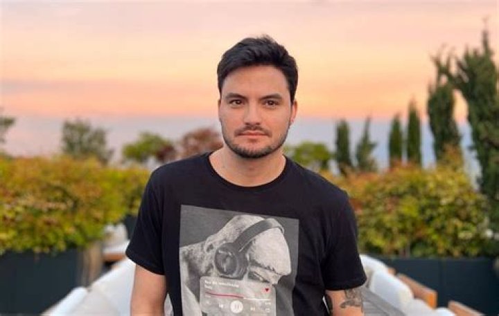 Felipe Neto Net Worth, Age, Height, Bio, Birthday, Wiki!