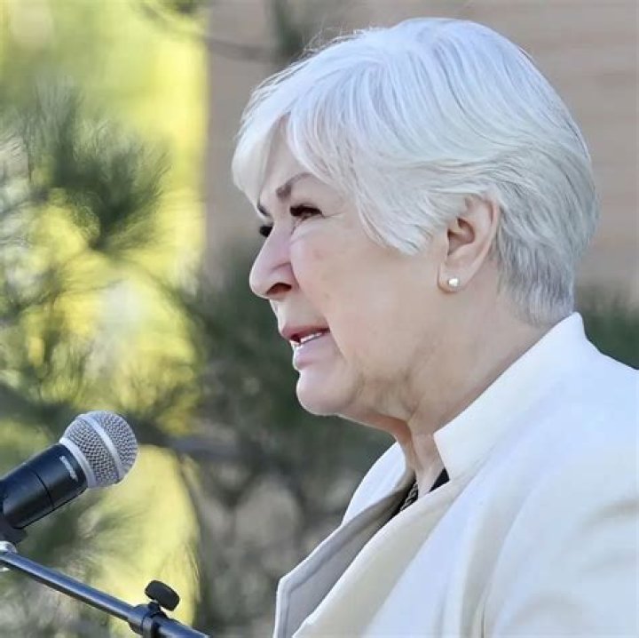 Gail Miller Net Worth, Age, Height, Bio, Birthday, Wiki!