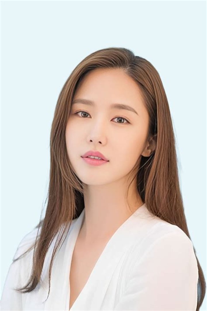 Gong Hyun-joo - Net Worth, Age, Height, Birthday, Bio, Wiki!
