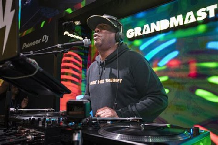 Grandmaster Flash Net Worth, Age, Height, Bio, Birthday, Wiki!