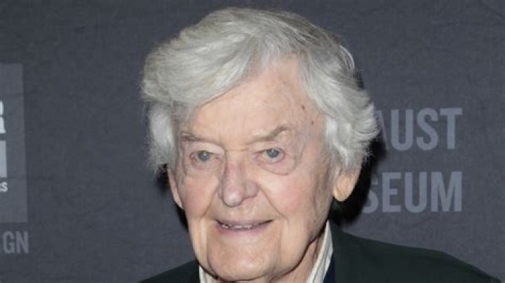 Hal Holbrook Net Worth, Age, Height, Bio, Birthday, Wiki!